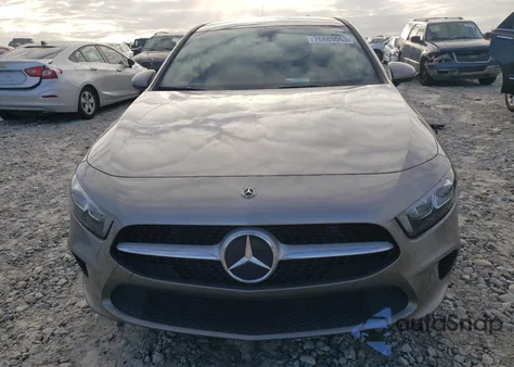2019 Mercedes-Benz A 220 4Matic z USA, uszkodzony, nr VIN WDD3G4FB8KW014520
